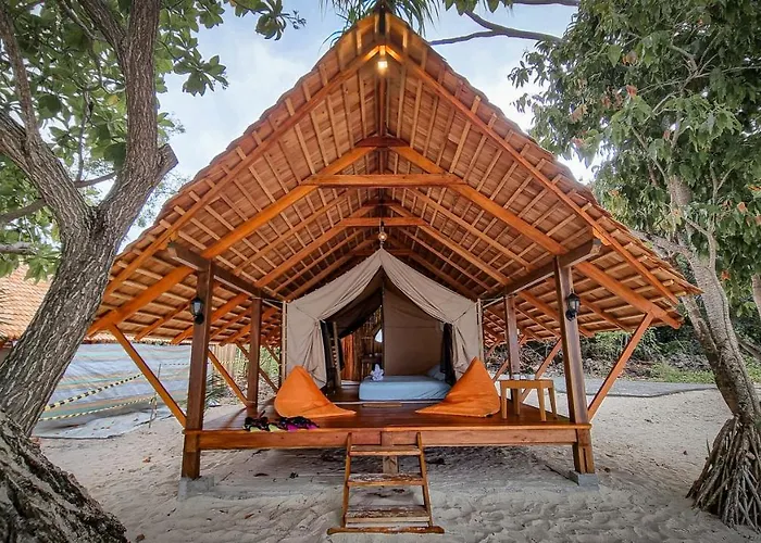 Lihaga Island & Beach Club