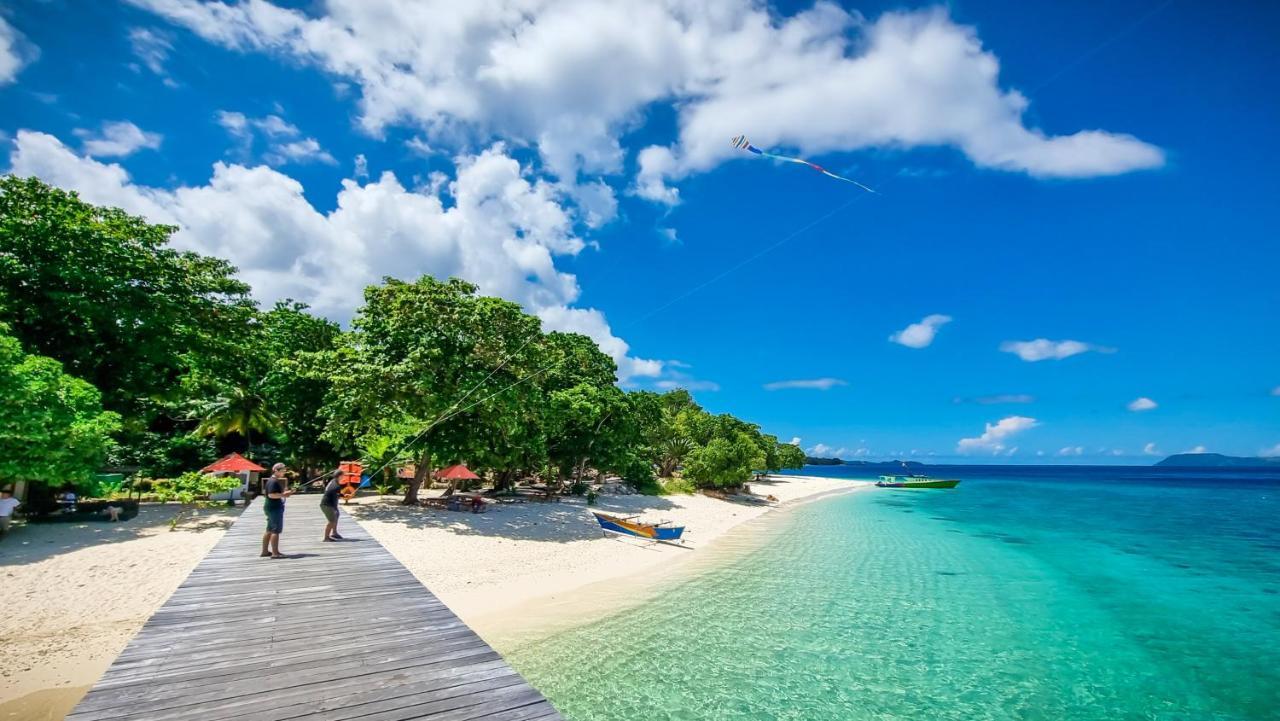 Lihaga Island & Club Luxury tent